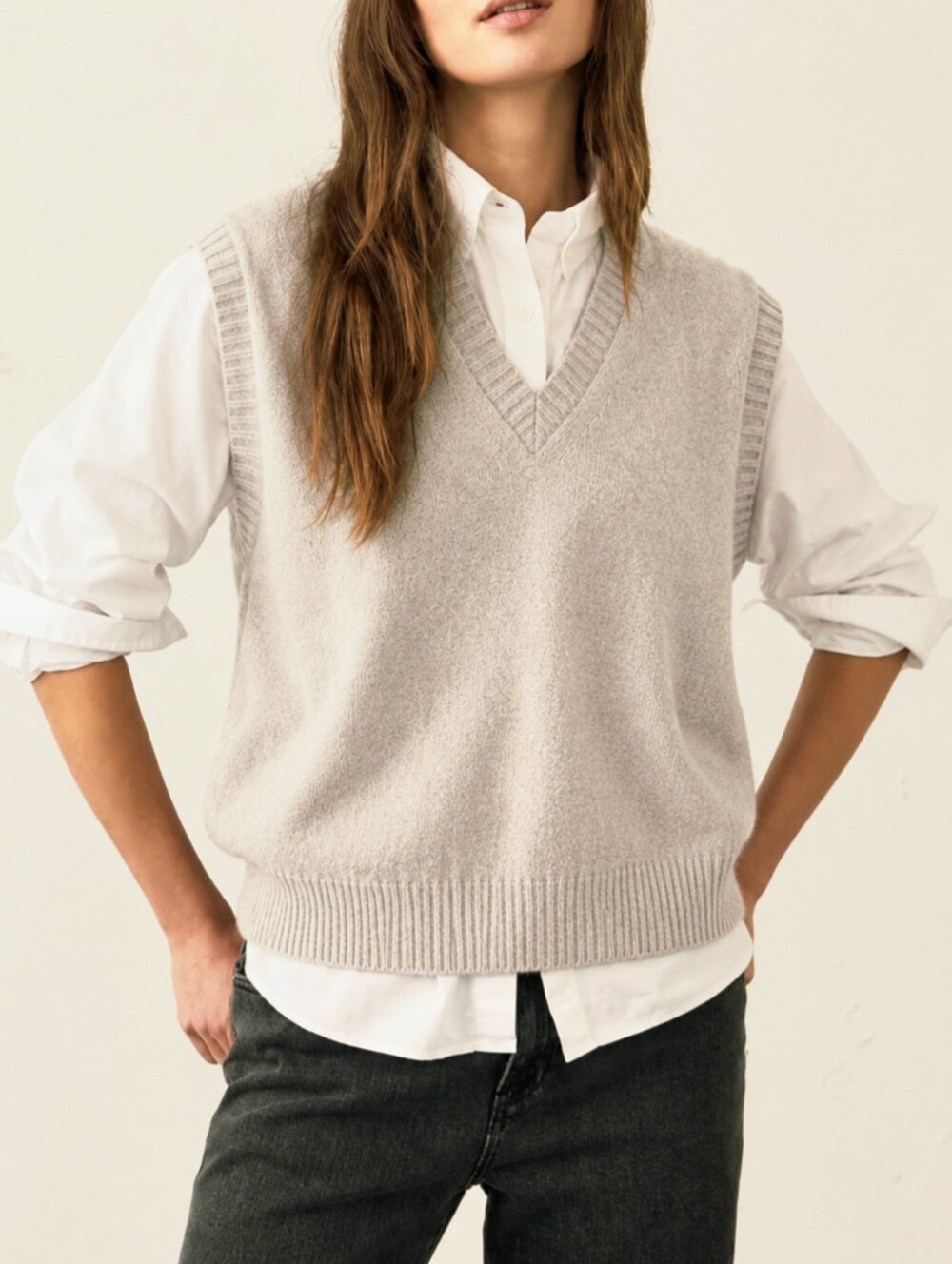 Brodie Cashmere Sweater Vest V Neck Large Warm Oatmeal Mongolian White Label